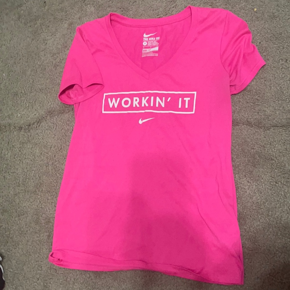 Women’s pink Nike small shirt